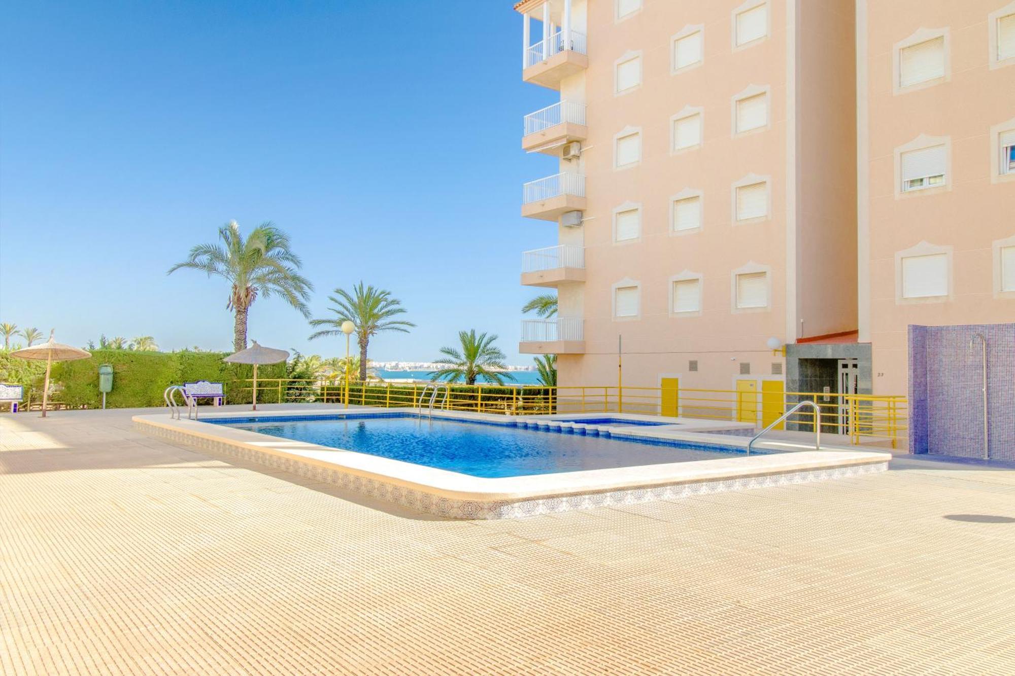 Pleamar Punta Prima Apartment Торевиеха Екстериор снимка